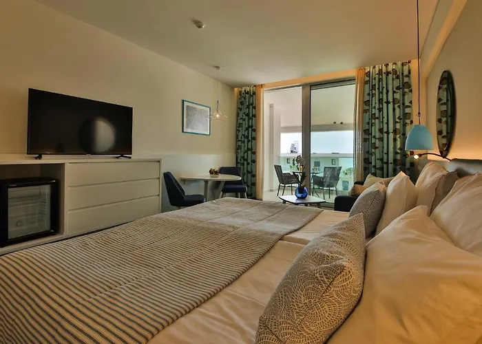 White Lagoon Каварна