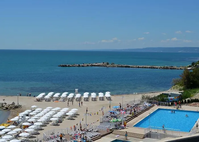 White Lagoon Отель Каварна