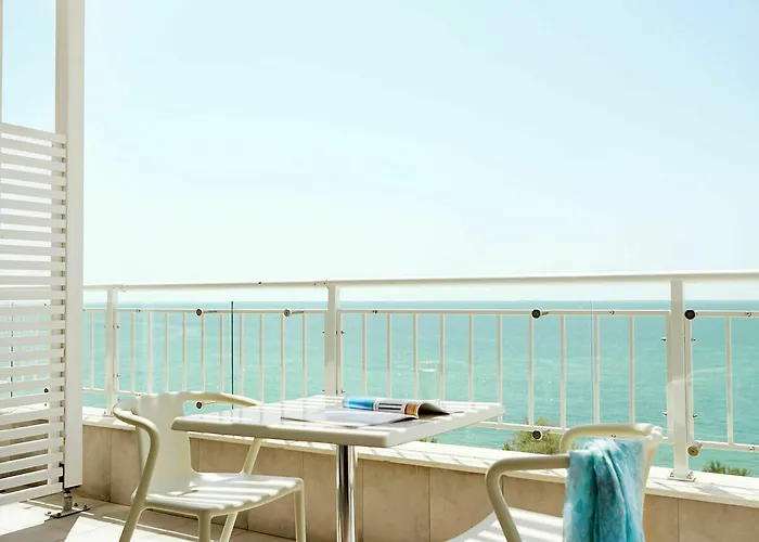 Отель White Lagoon