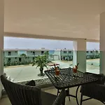 White Lagoon فندق