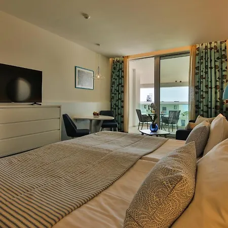 White Lagoon Kavarna