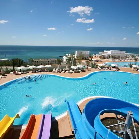 White Lagoon Hotel 4*