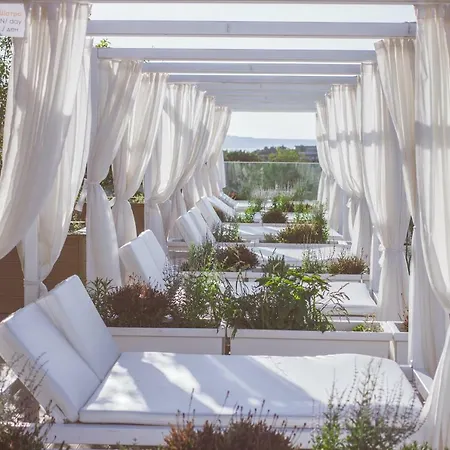 White Lagoon Hotel