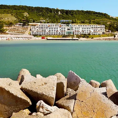 White Lagoon Hotel 4*
