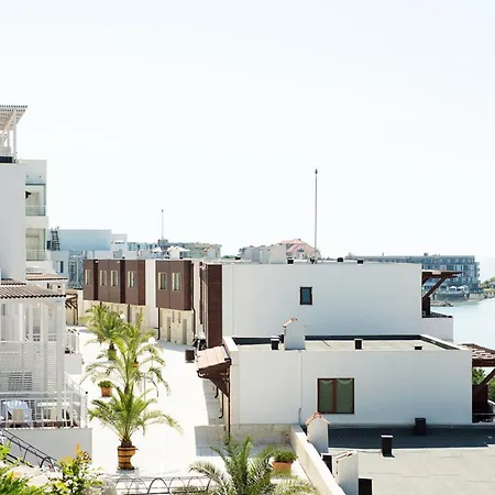 White Lagoon 4*
