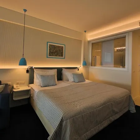 Hotel White Lagoon 4*