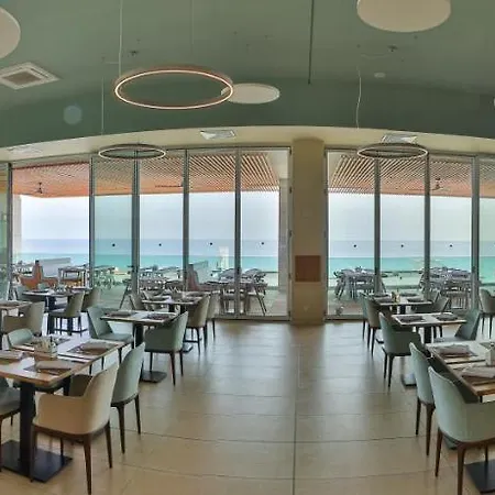 White Lagoon Hotel 4*