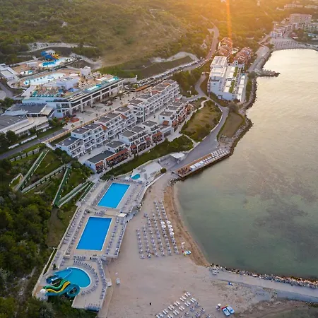 White Lagoon Hotel