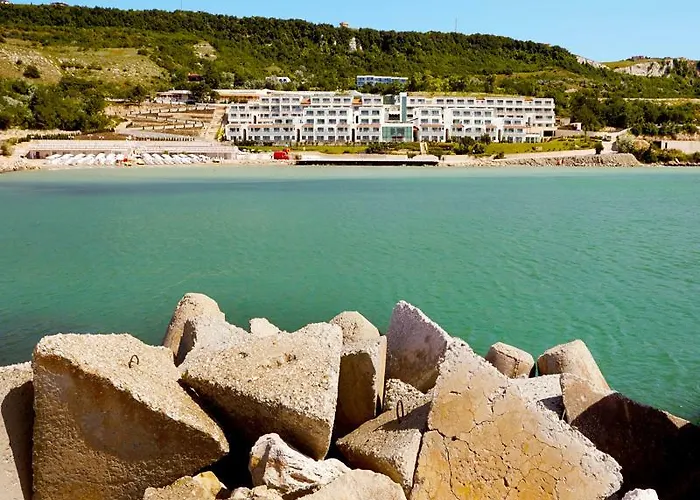 White Lagoon Hotel 4*