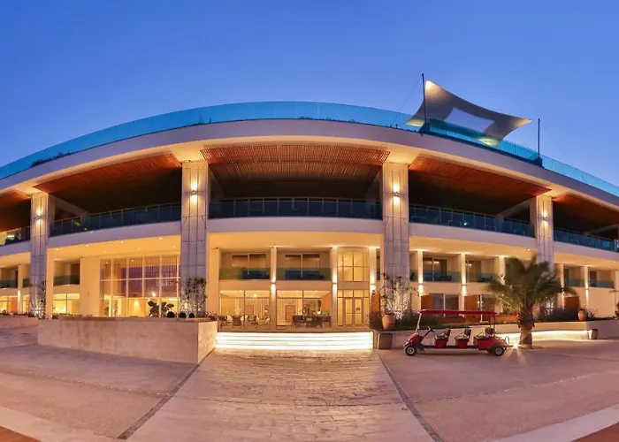 White Lagoon Hotel Cavarna